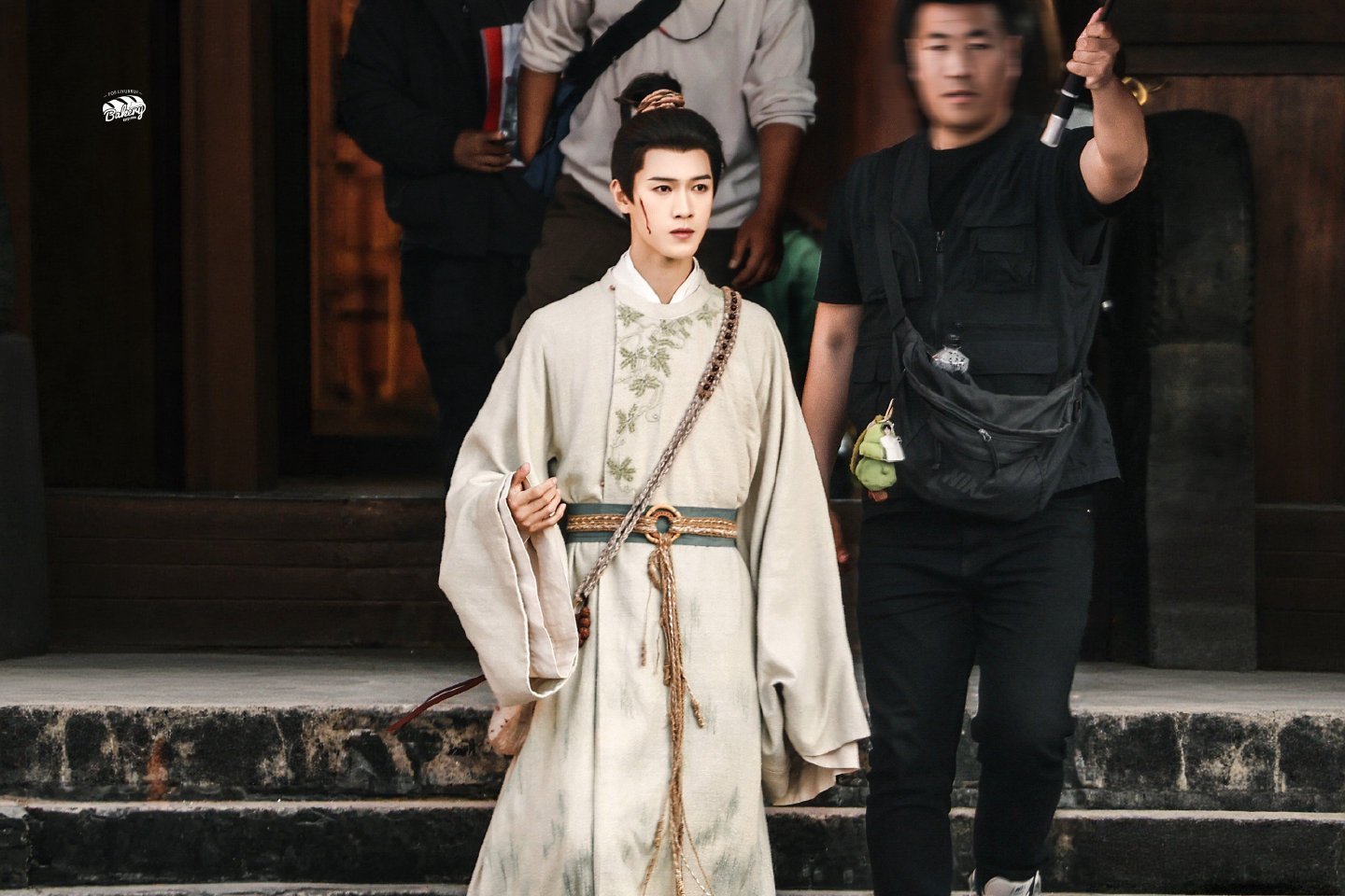 小林就是这样帅帅的 很安心  。言尚也太好看了