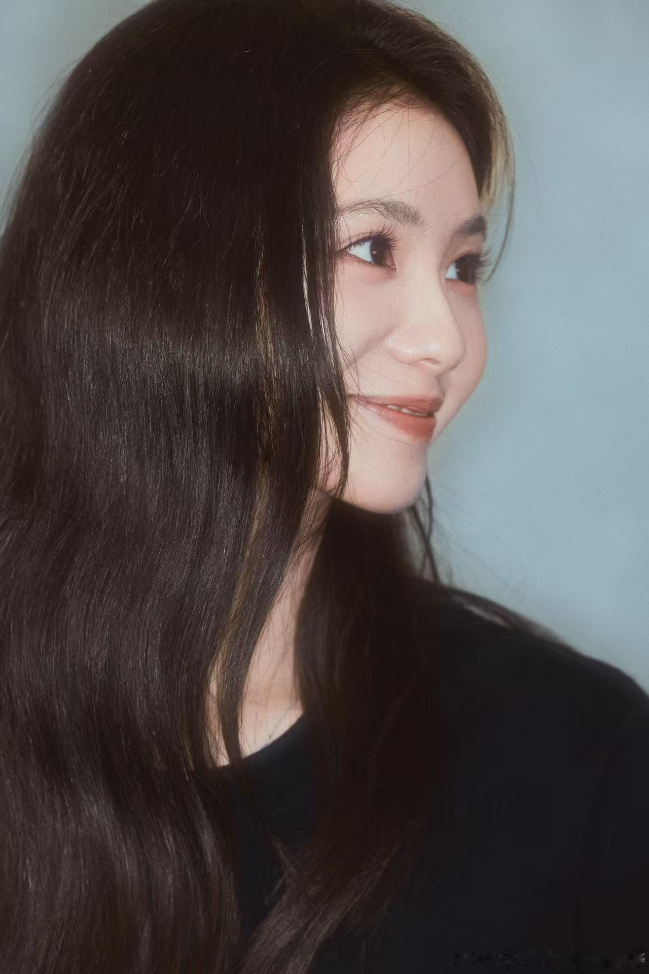 刘浩存演李晨的妹妹 难得看到李晨尝试这种多面性角色，身负医生的特殊职业还有兄长的