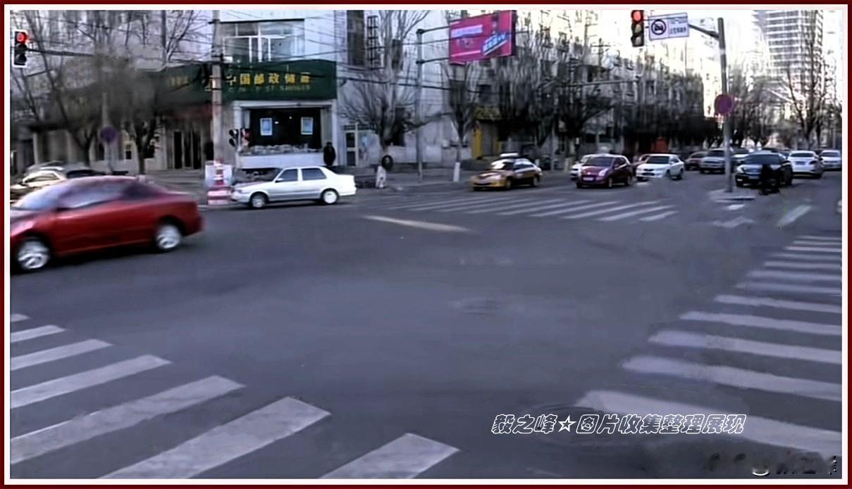 呼和浩特中山路上几十年前的这个路口街景你有印象吗？
呼和浩特变迁 你还对上世纪九