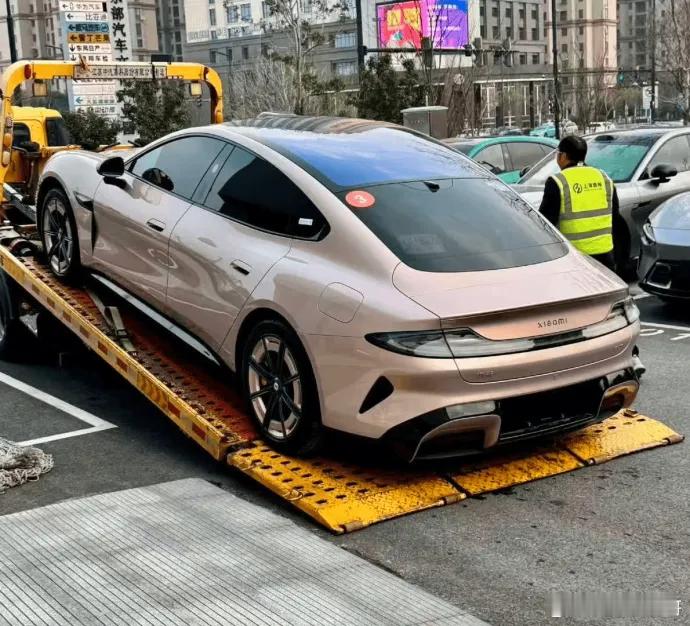 新一代小米SU7的全新配色，好看不？ 