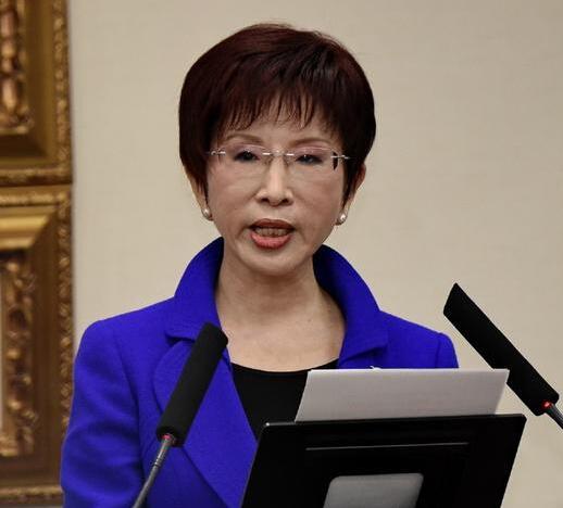 和平不能只剩一句口号！洪秀柱公开表示，没有国家统一这个基础，空谈两岸和平走不通。