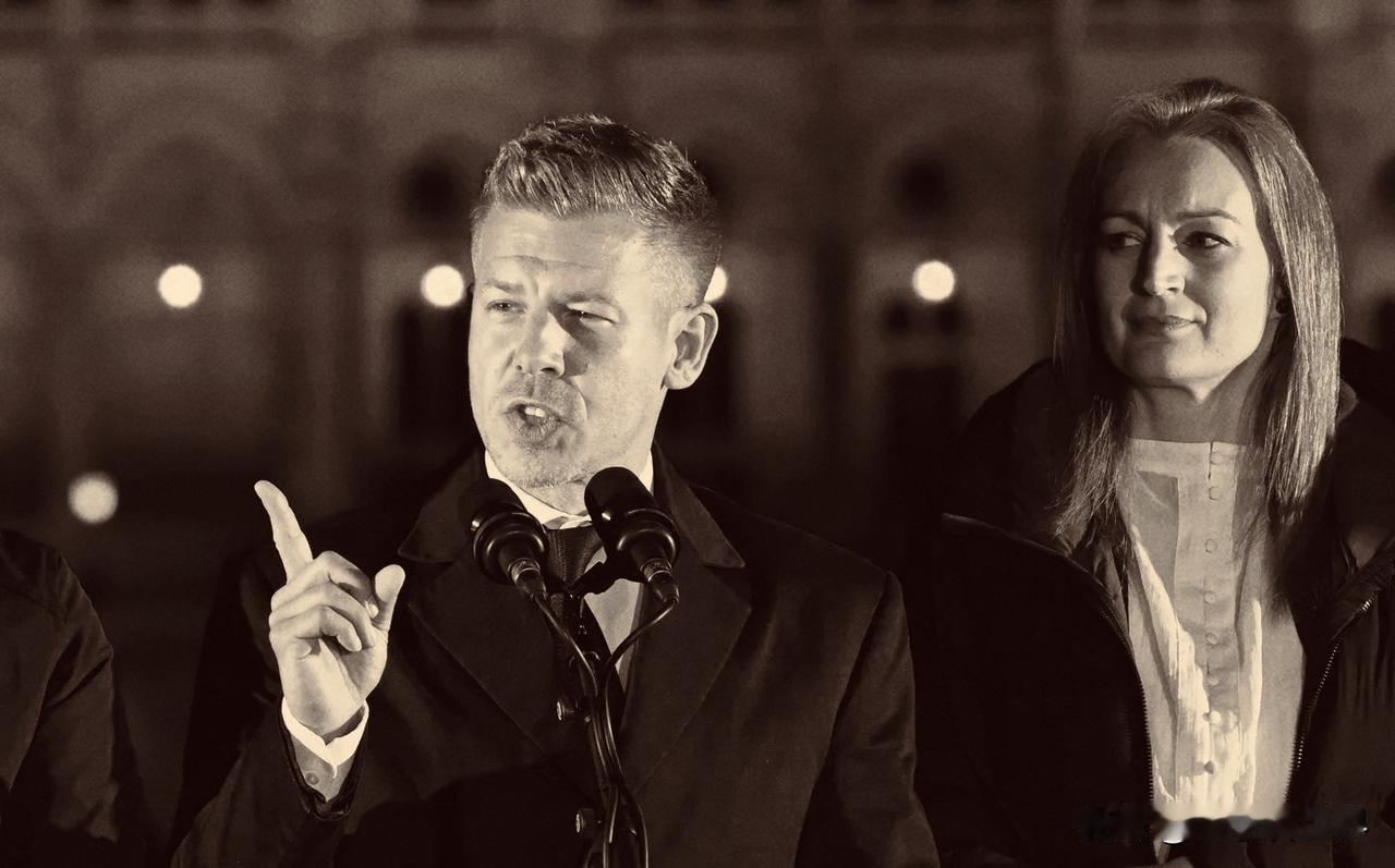 【匈牙利反对派领袖：不会致电特朗普，但愿意与美国合作】
布达佩斯时间2026年4