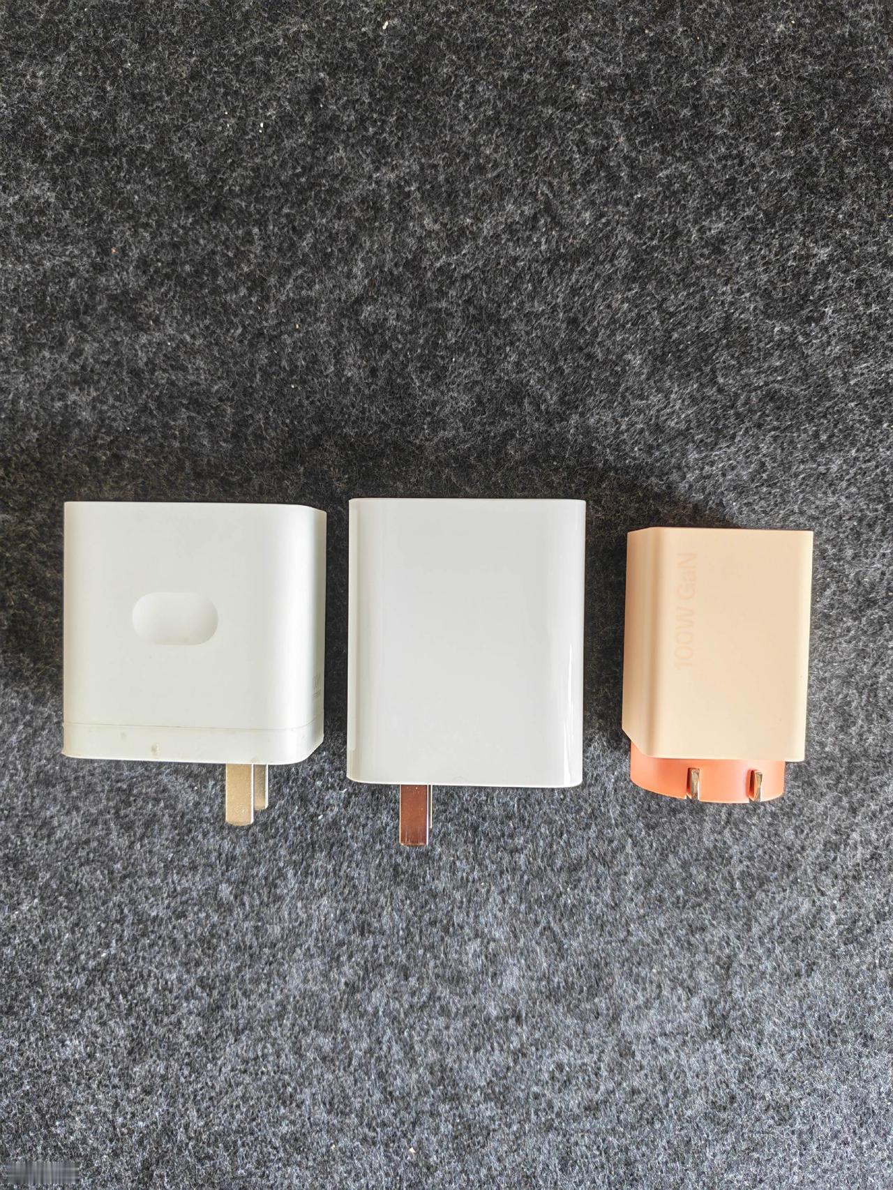 都是100W充电头，OPPO 100W 小方瓶 Pro为啥这么小？支持的协议还多
