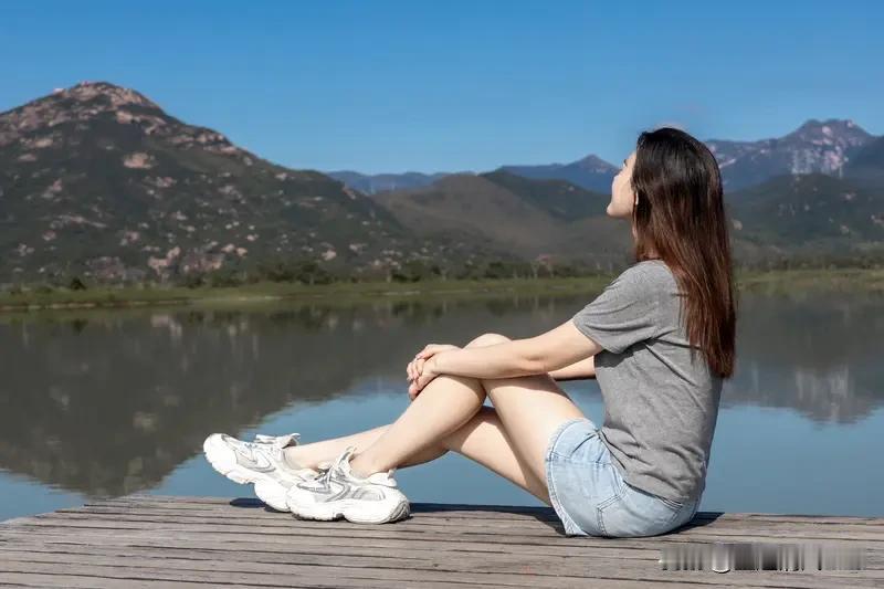中年男人让女人神魂颠倒，靠的真是些“坏手段”。会说话还得拎得清分寸，中年女人早不