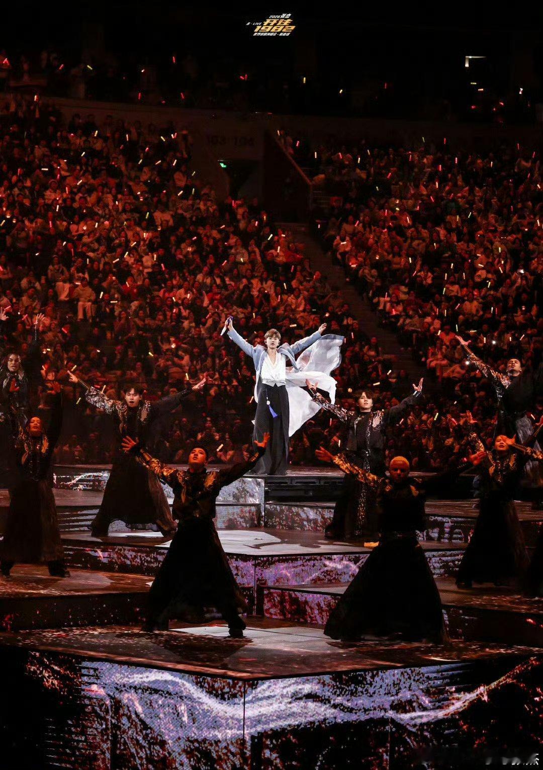 张杰演唱会有常驻观众了年度次卡，这是什么小众的词哈哈哈哈哈哈哈玛德我要嫉妒到旋转