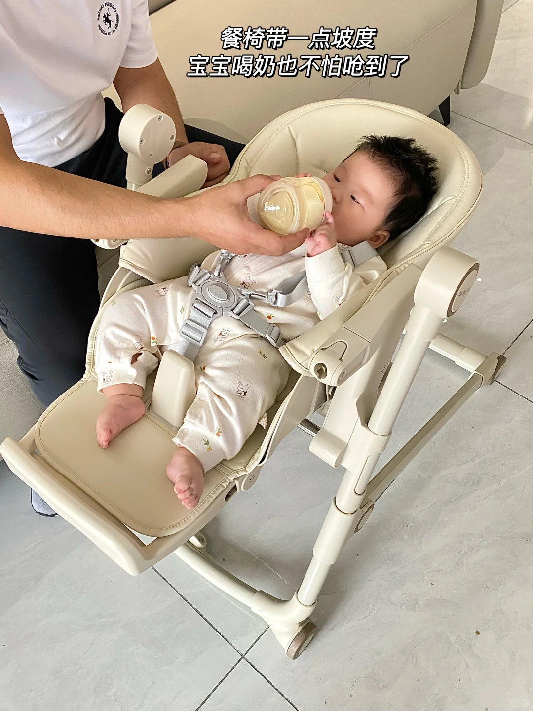 婆婆说，真服了你们年轻人，带娃真有一手！