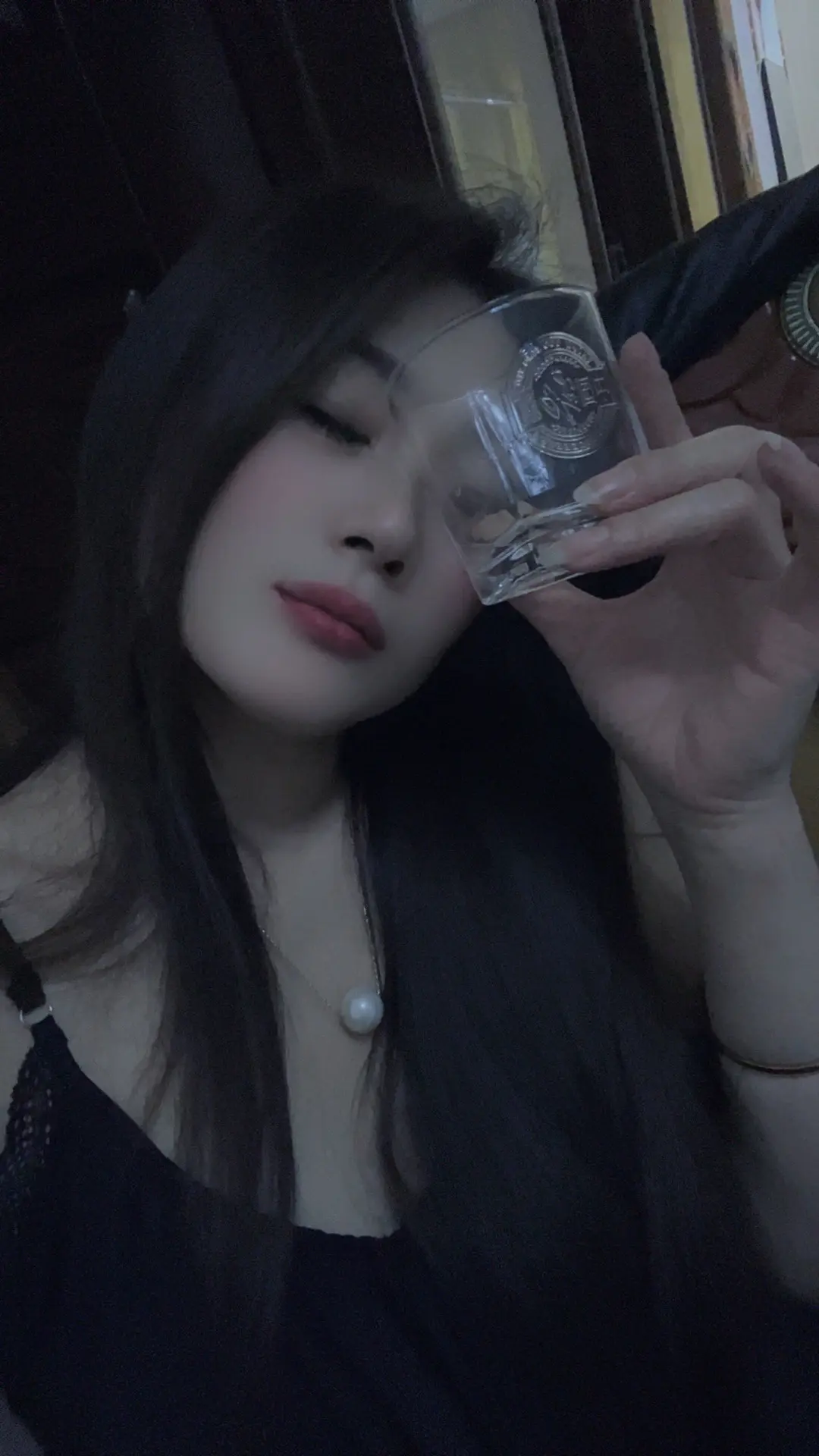 无奈 是一个很心酸的词 它可以代替所有的一言难尽。