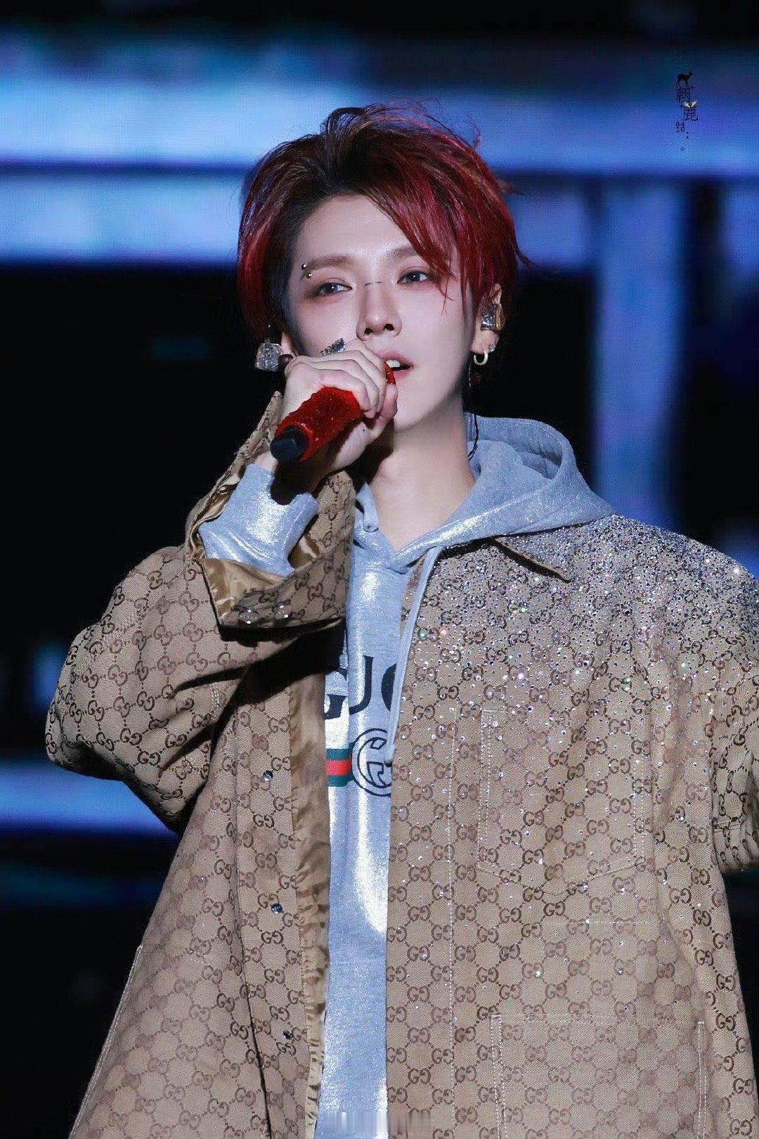 鹿晗gapday音乐节风中摇曳的野玫瑰🌹， 音乐节跑起来，看看北方，往北走走 