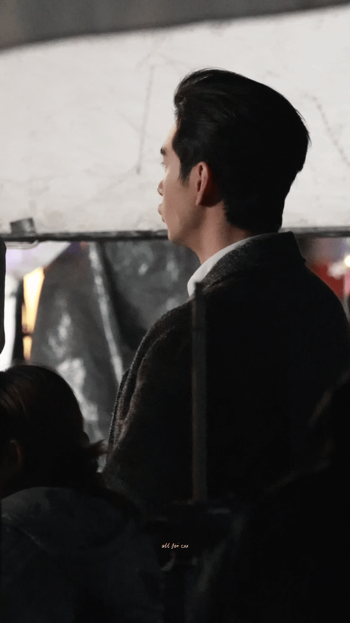 突然的喜欢才是陈星旭的主场 大家好，这是高海明的正面、背面、侧面和嘟嘟嘴。🐧1