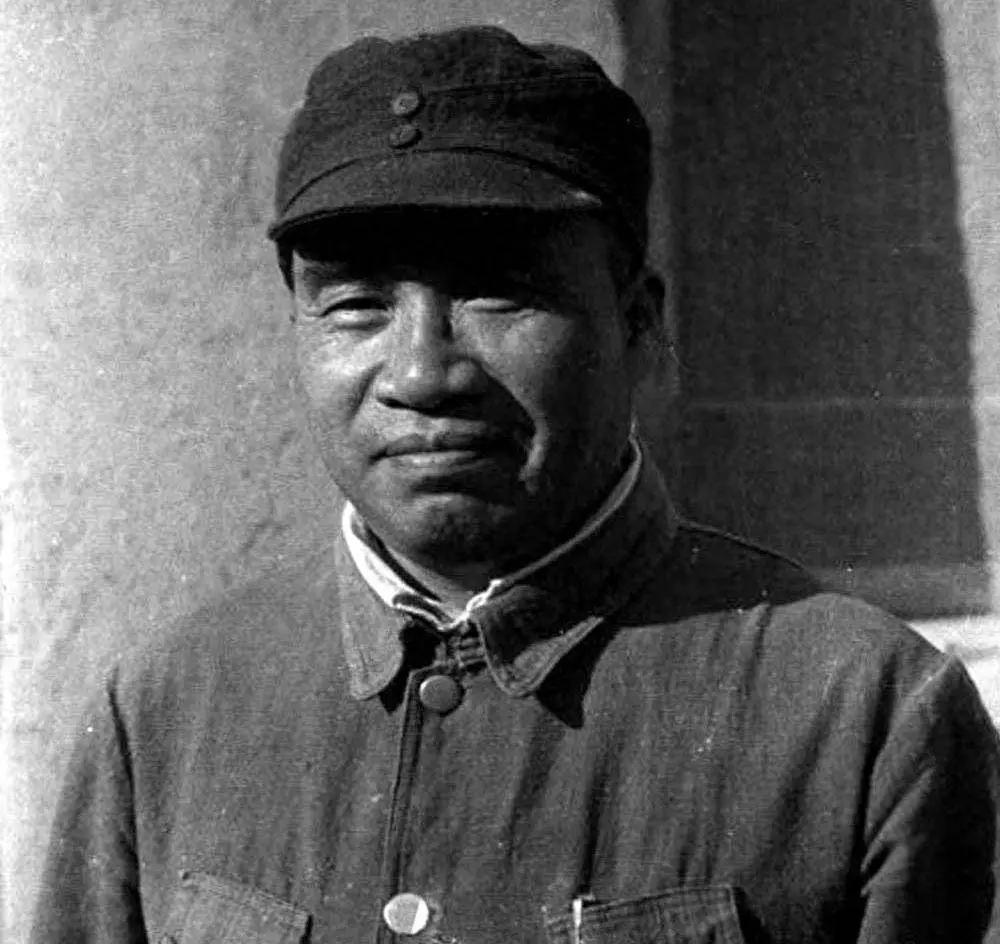 红军长征途经贵州兴义时，与驻防的滇军刘正富旅前锋部队发生短暂交火。枪声之中，红军