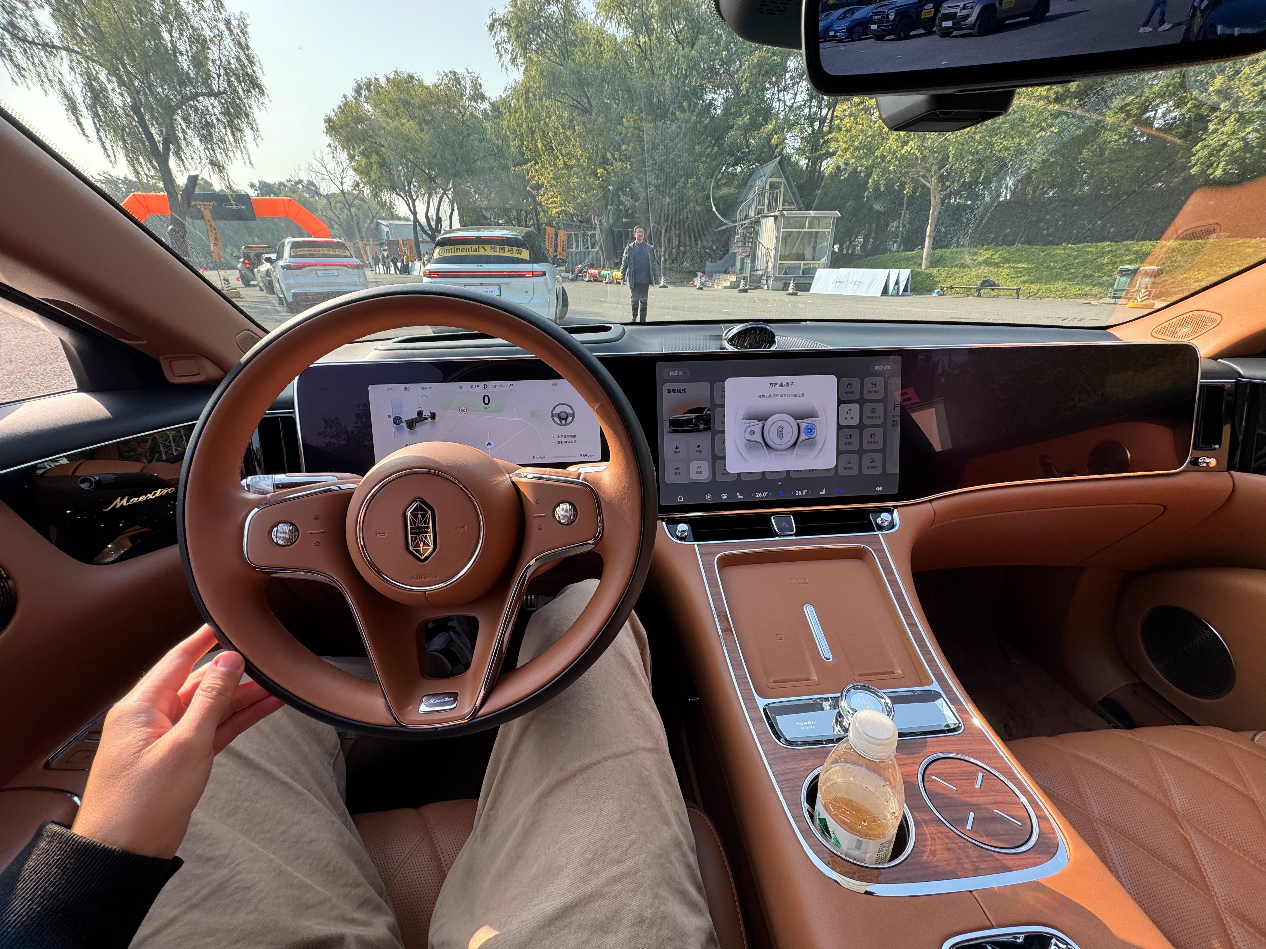 第一次开尊界S800，内饰，做工，材料学、细节 …嗯…一言难尽前后排体验感差距很