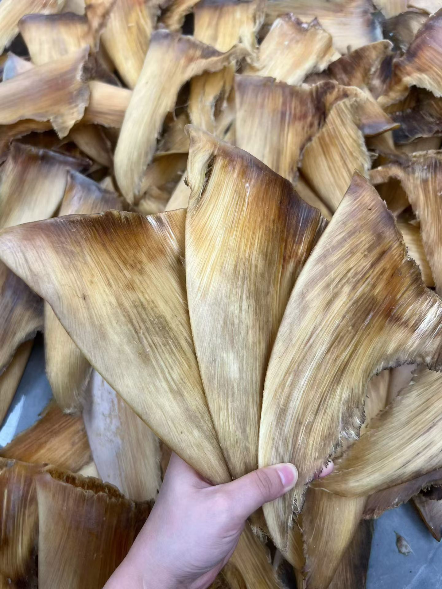 蟹粉捞粉丝，火瞳炖粉丝。 
