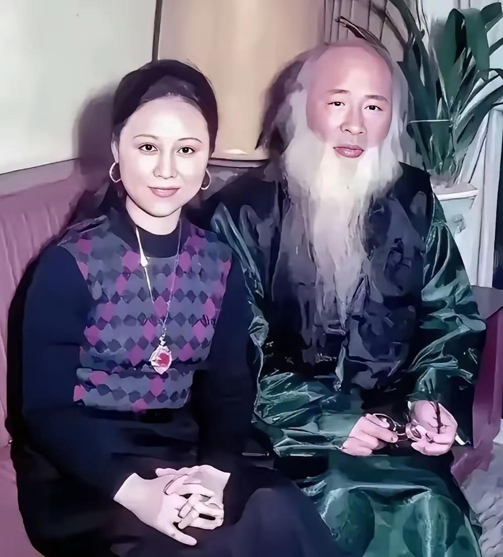 一个画一个编，
琼瑶张大千。
艺术家，文学家，永远记心间。