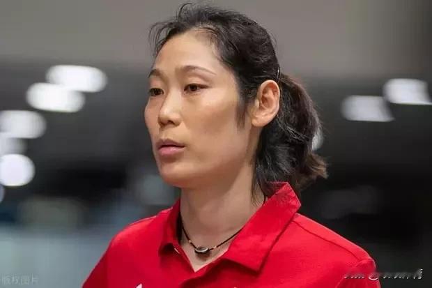 中国女排—保加利亚
第一局朱婷首发，25：15拿下。
李盈莹7分，袁心玥5分，朱