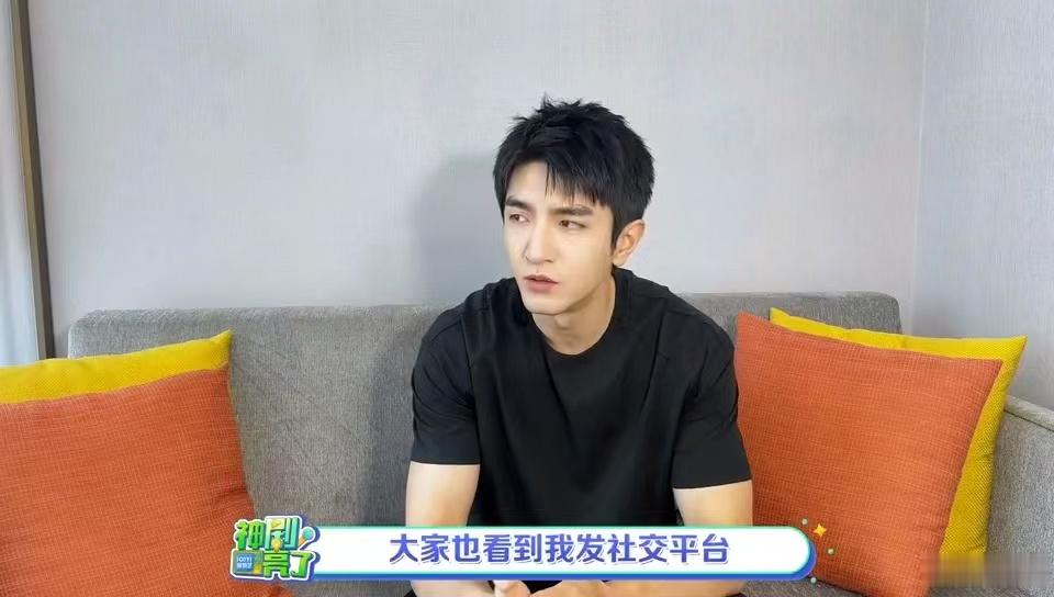 金瀚说要对观众负责金瀚十年演员路十年拍戏生涯稳扎稳打，不追逐浮躁流量，专注打磨自