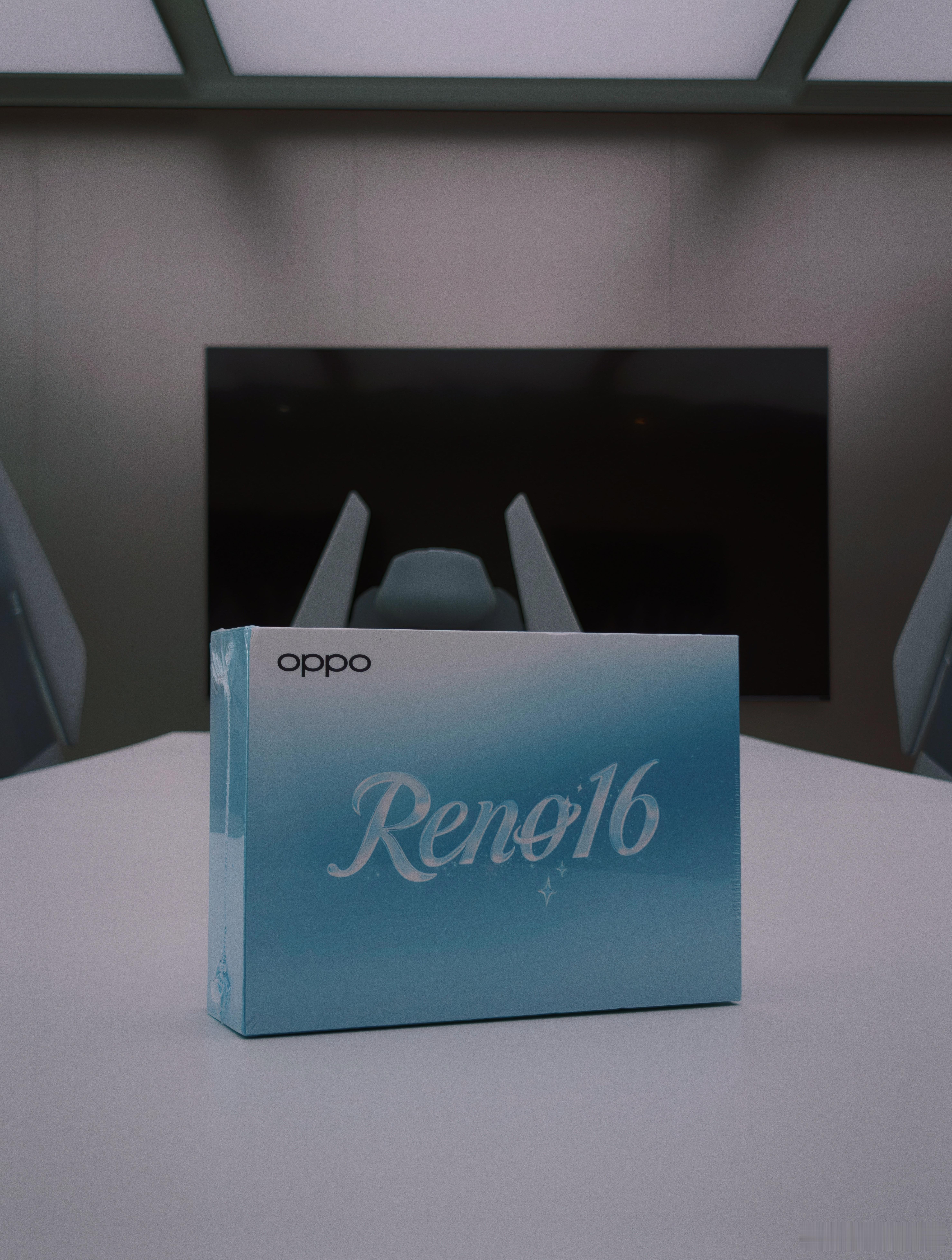 收到了oppo Reno 16的邀请函啦！这次为了配合手机背面非常震撼的裸眼3D