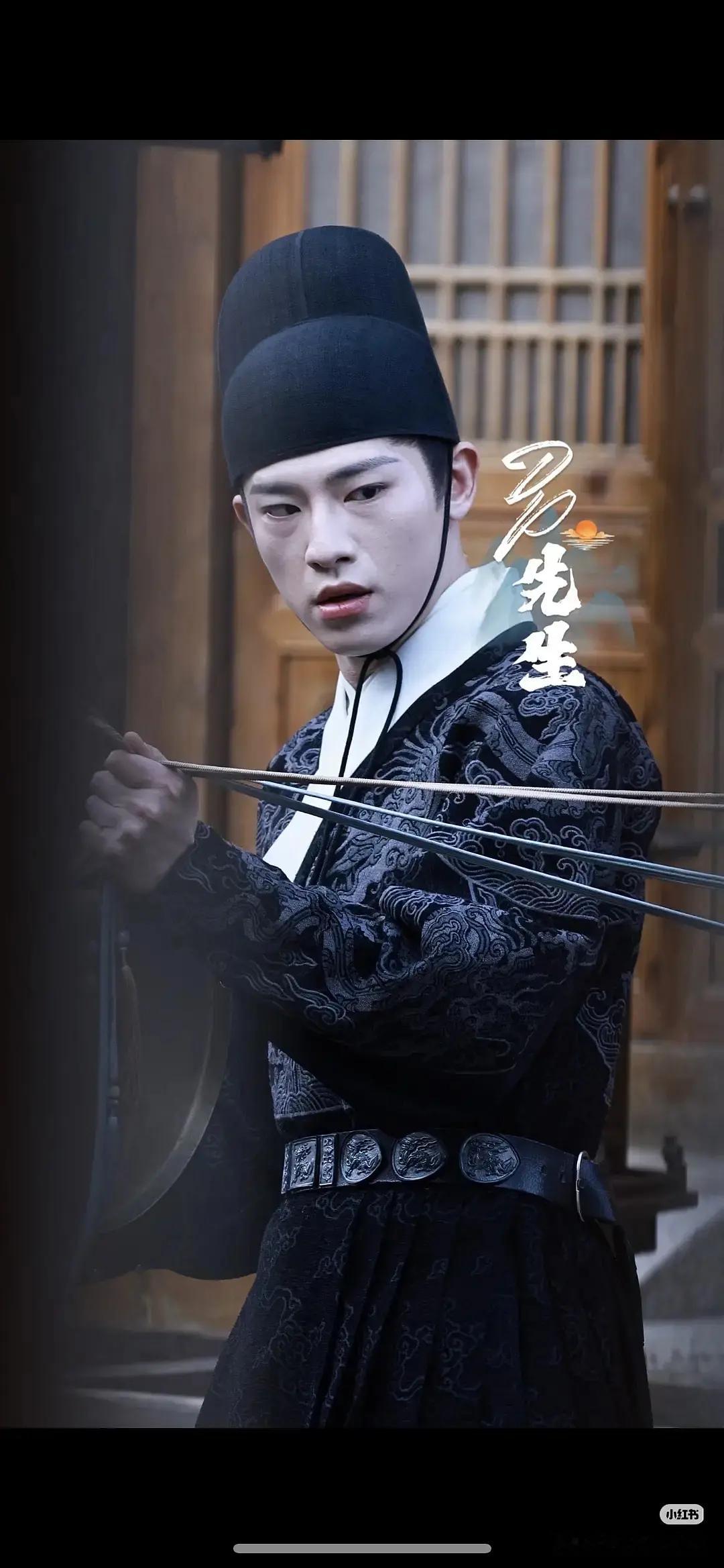 男女主这旗鼓相当的美貌 