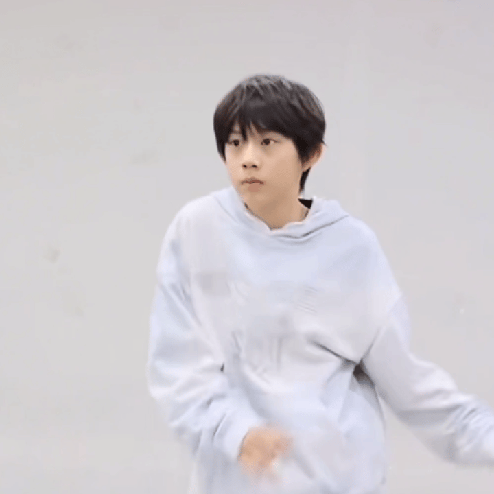 和陈奕恒一起拾光筑梦好呆萌搞笑的娃娃哈哈哈哈哈哈哈 