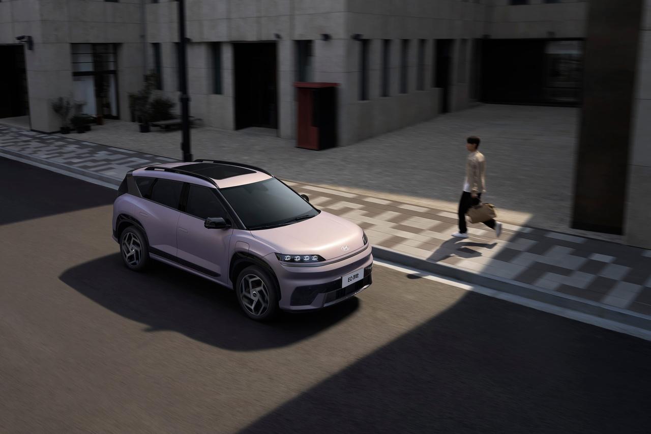 在20万预算里挑纯电SUV，我几乎把市面上热门车型都摸了一遍。有的屏幕大但底盘松