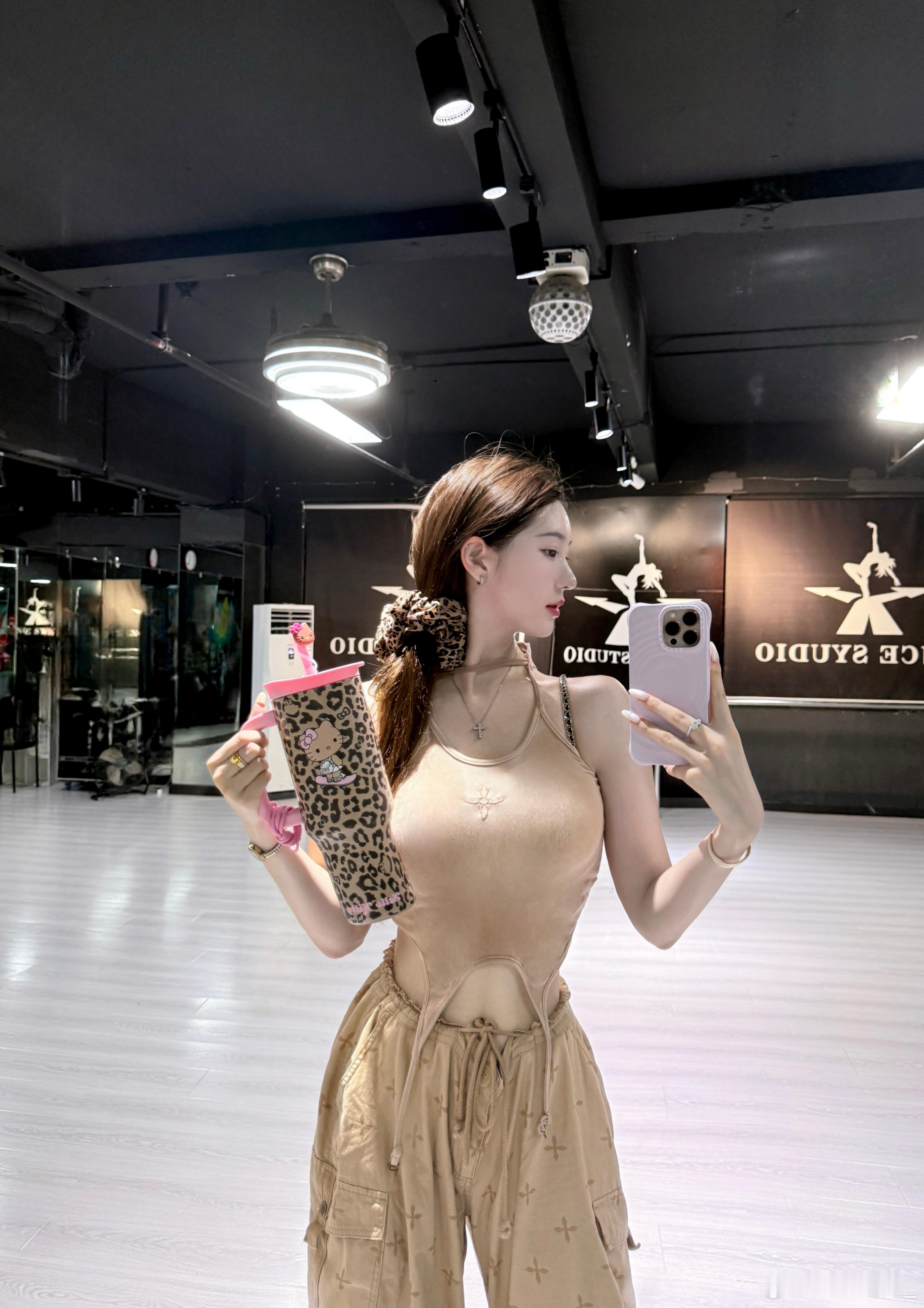 活着就是为了爽 又不是为了得个奖💃🏻记录生活生活手记今日穿搭(ootd) ​