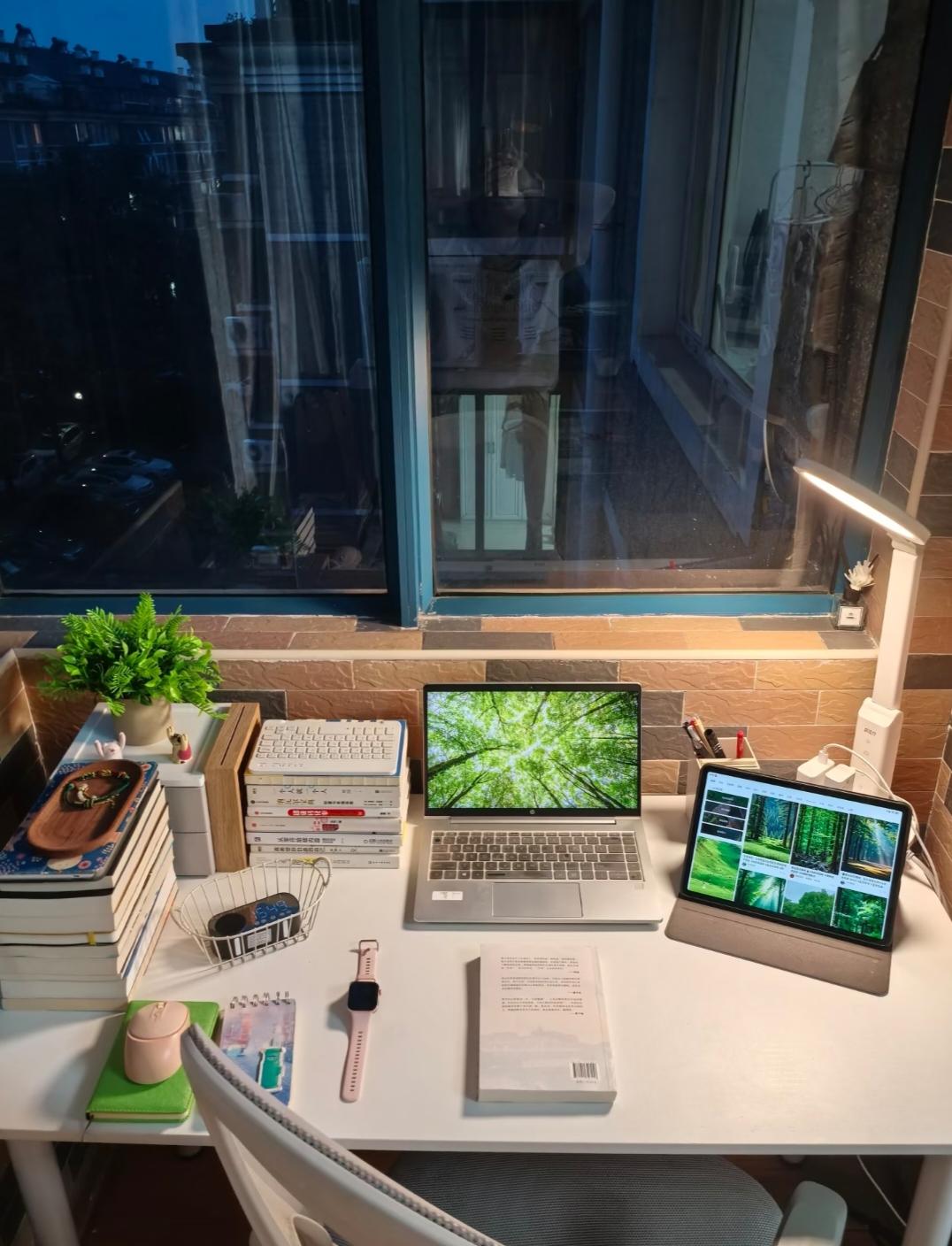 友友们，听我一句劝
一定要坚持天天写头条
天天发头条
早上没事发一条
中午没事来