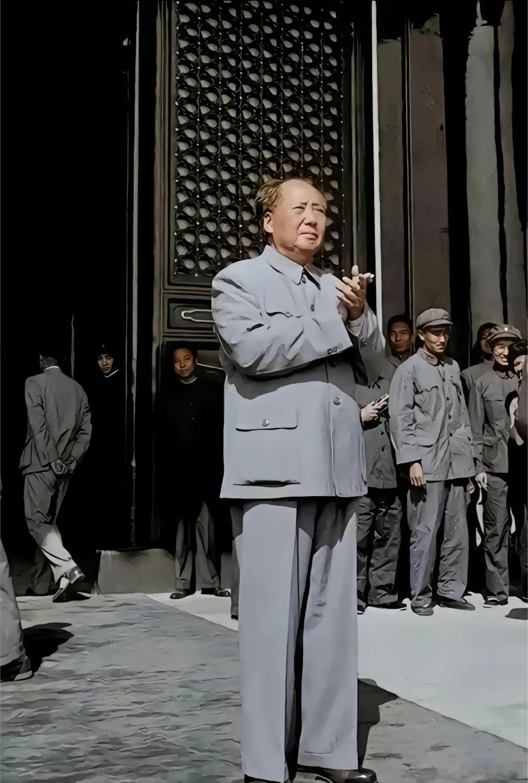 他用毕生的行动书写“人民万岁”，为人民服务 