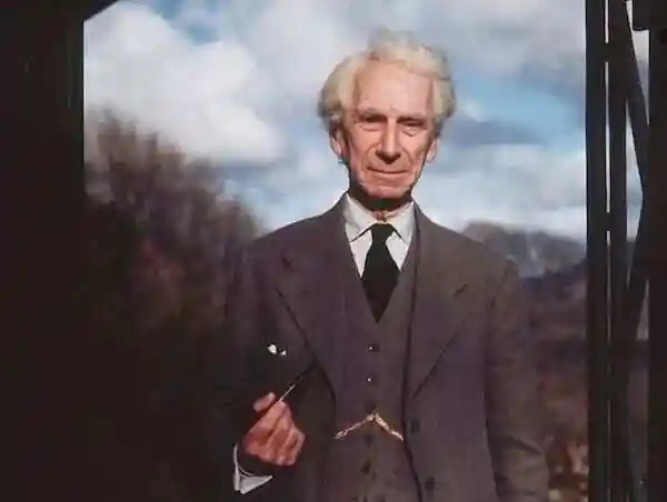 牺牲所有人以成就一个人的某种欲望，或是将天下所有的资源都视为为了实现伟大的自我而