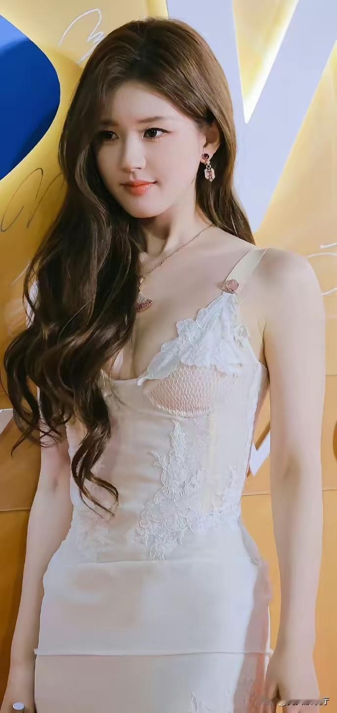 赵露思
感觉她有点小叛逆
没有白鹿那么乖但是我喜欢看她的剧
总感觉她能爆金句似的