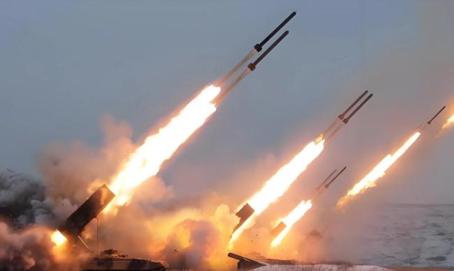 伊朗用无人机精准打击亚马逊中东数据中心的行动，不仅是对美以军事行动的回应，更标志