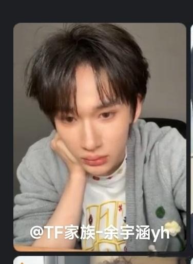 余宇涵直播 绝了！余宇涵直播里的青春活力溢出屏幕，校园剧形象呼之欲出！28岁演小