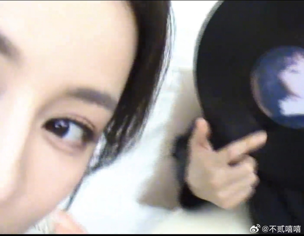 迪丽热巴和陈飞宇共创了，短短的30秒我沉浸了，好帅好美好有感觉，白日提灯 你有这