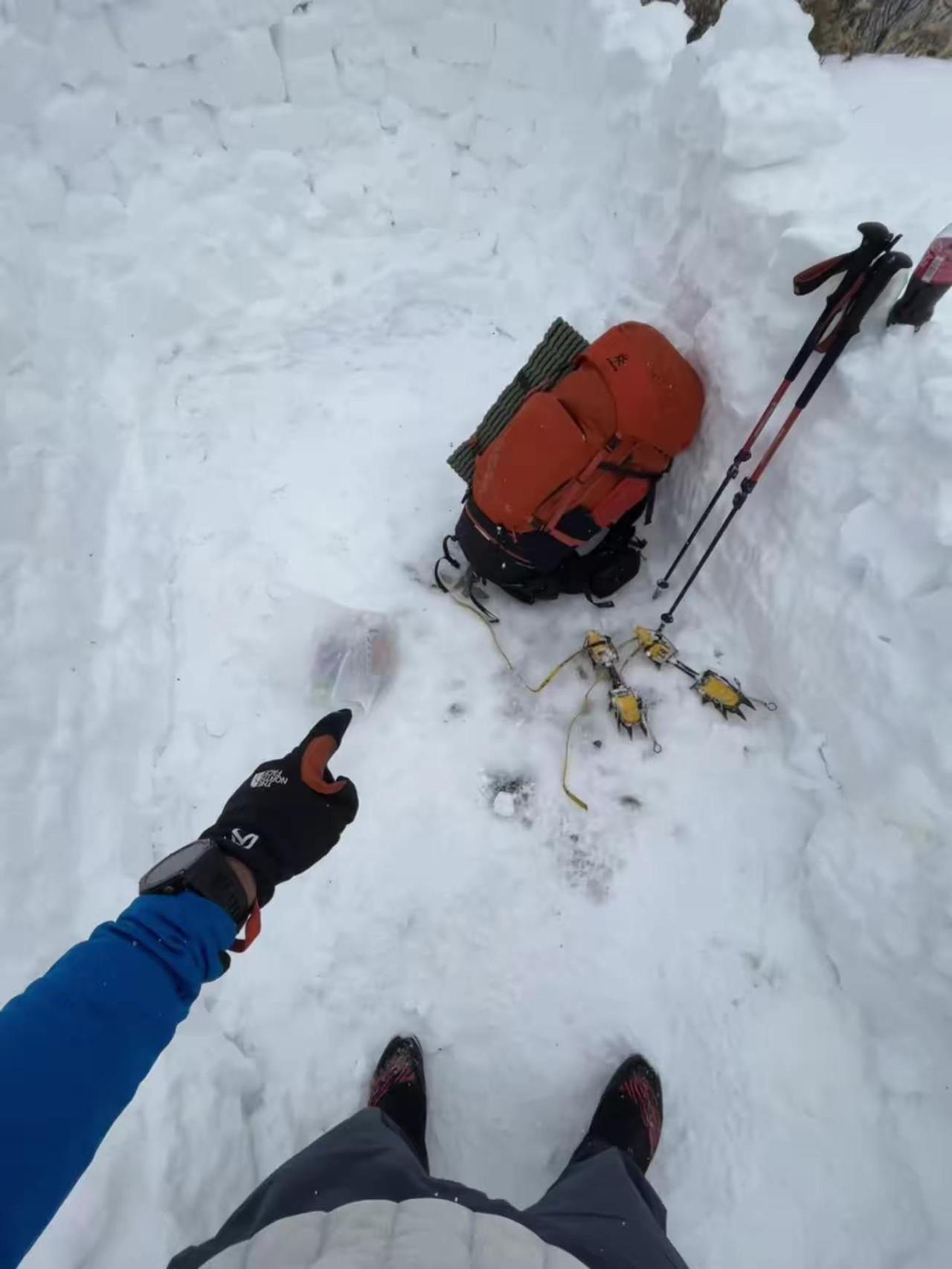 户外把垃圾都带走真的一点都不难！ 有的时候就怀疑为什么能带上来却又带不走，都吃完