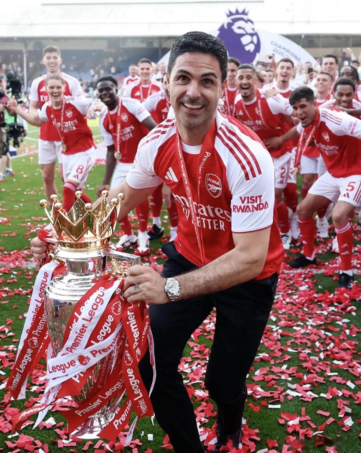 22年的等待Arsenal英超冠军阿森纳夺冠 