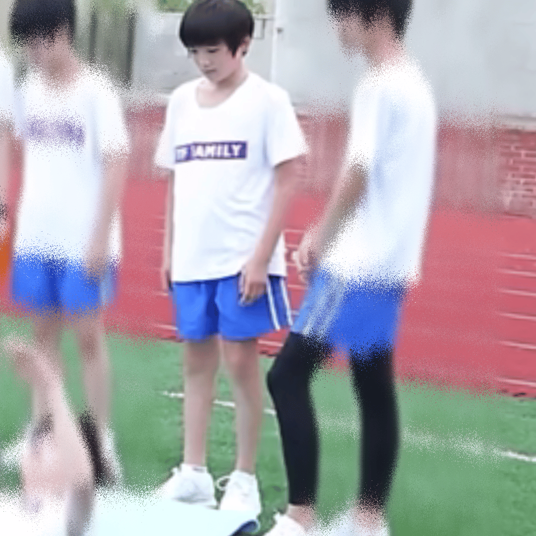 我肚肚逼人？ 