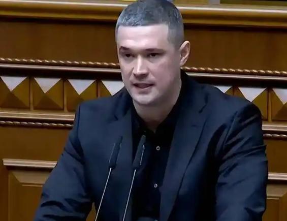 乌克兰犯下致命错误，局势即将全面转折

7 月 15 号这一天，乌克兰政坛传出了