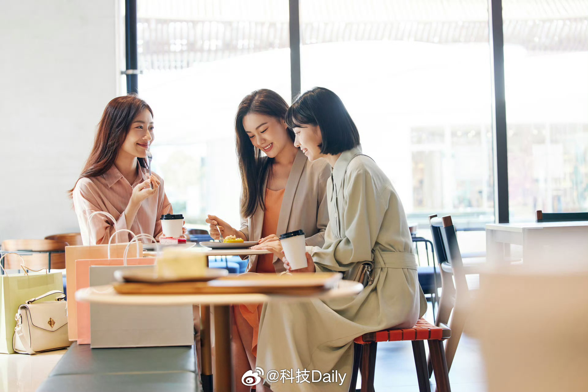西贝6000万咨询费 真黑啊，当大家都不吃这一套也就没有生存空间了。西贝最大的问