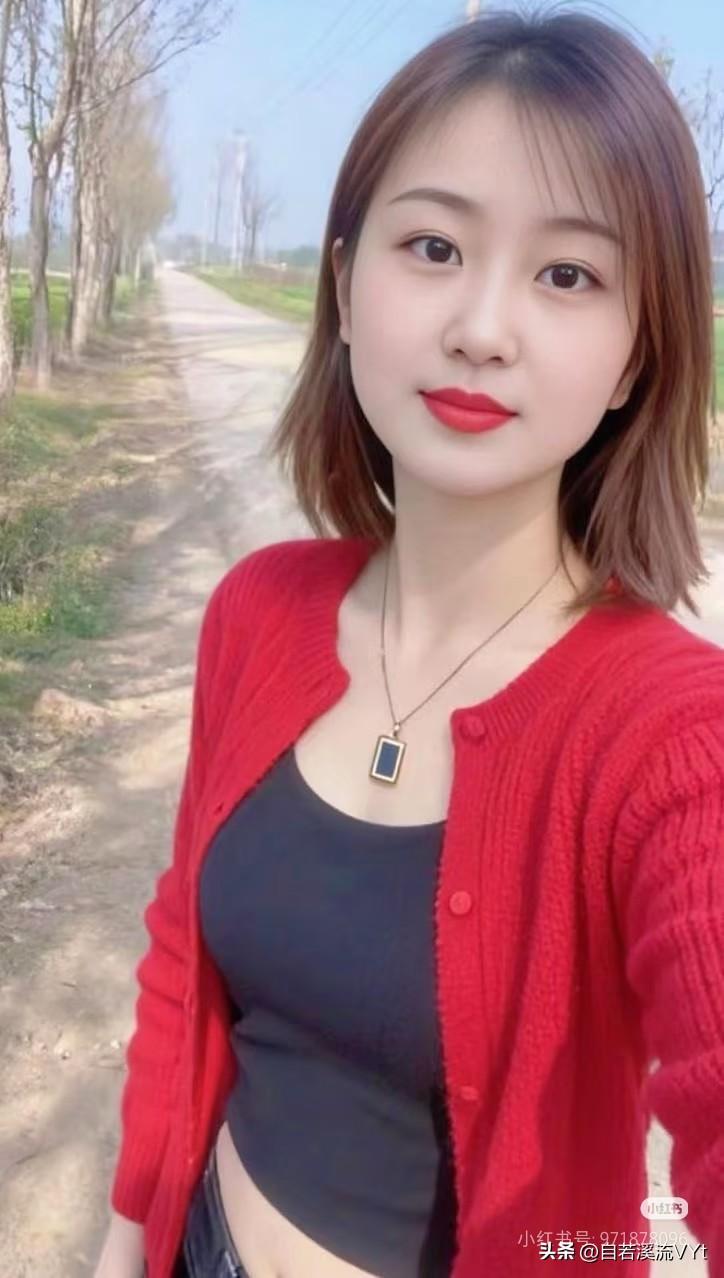 把“真正的爱情”写进了骨子里
 
真正的爱情，
从来不是权衡利弊之后的将就，
而