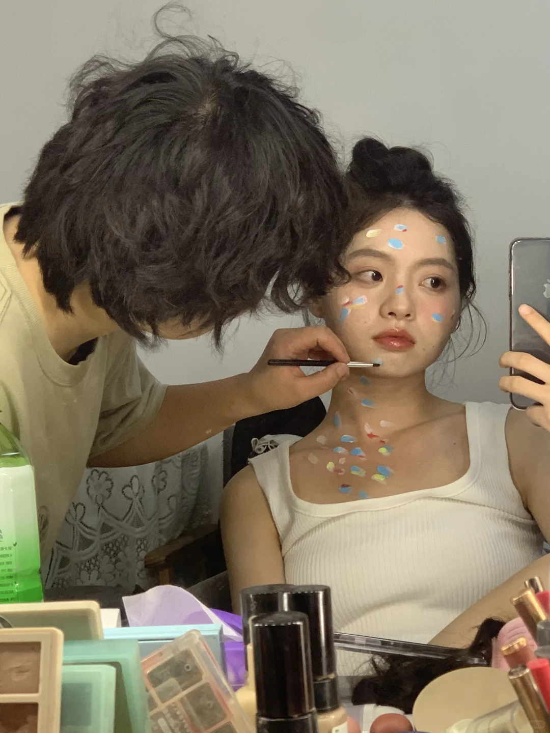 喜欢这个油彩.