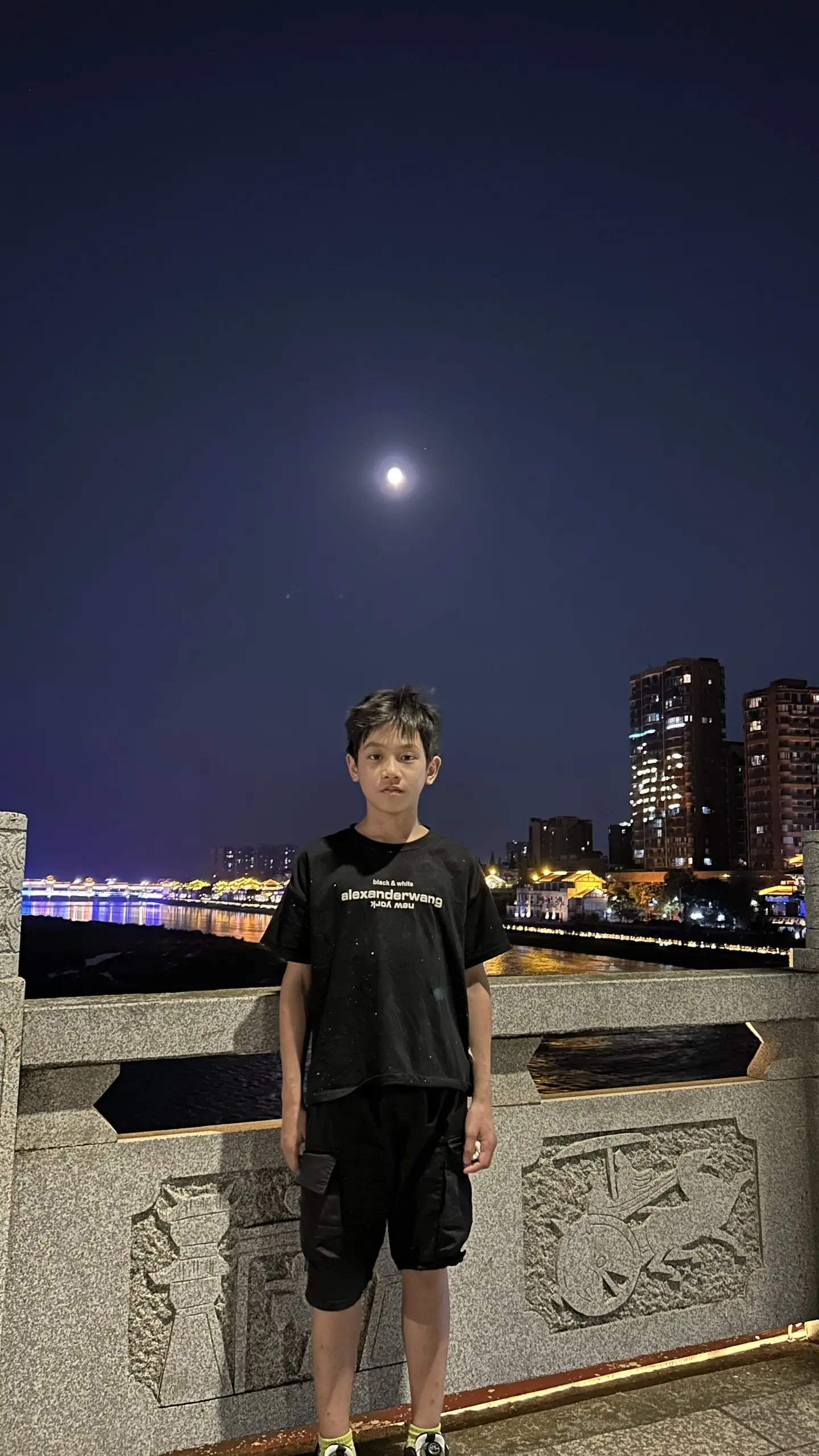 赏月 赏灯 赏生活，中秋快乐🎑