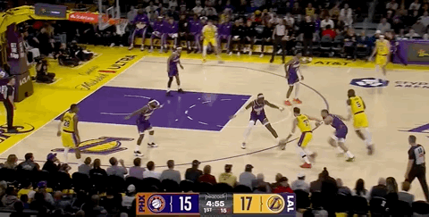 不知不觉，东契奇拿到第10分了，太简单太阳vs湖人