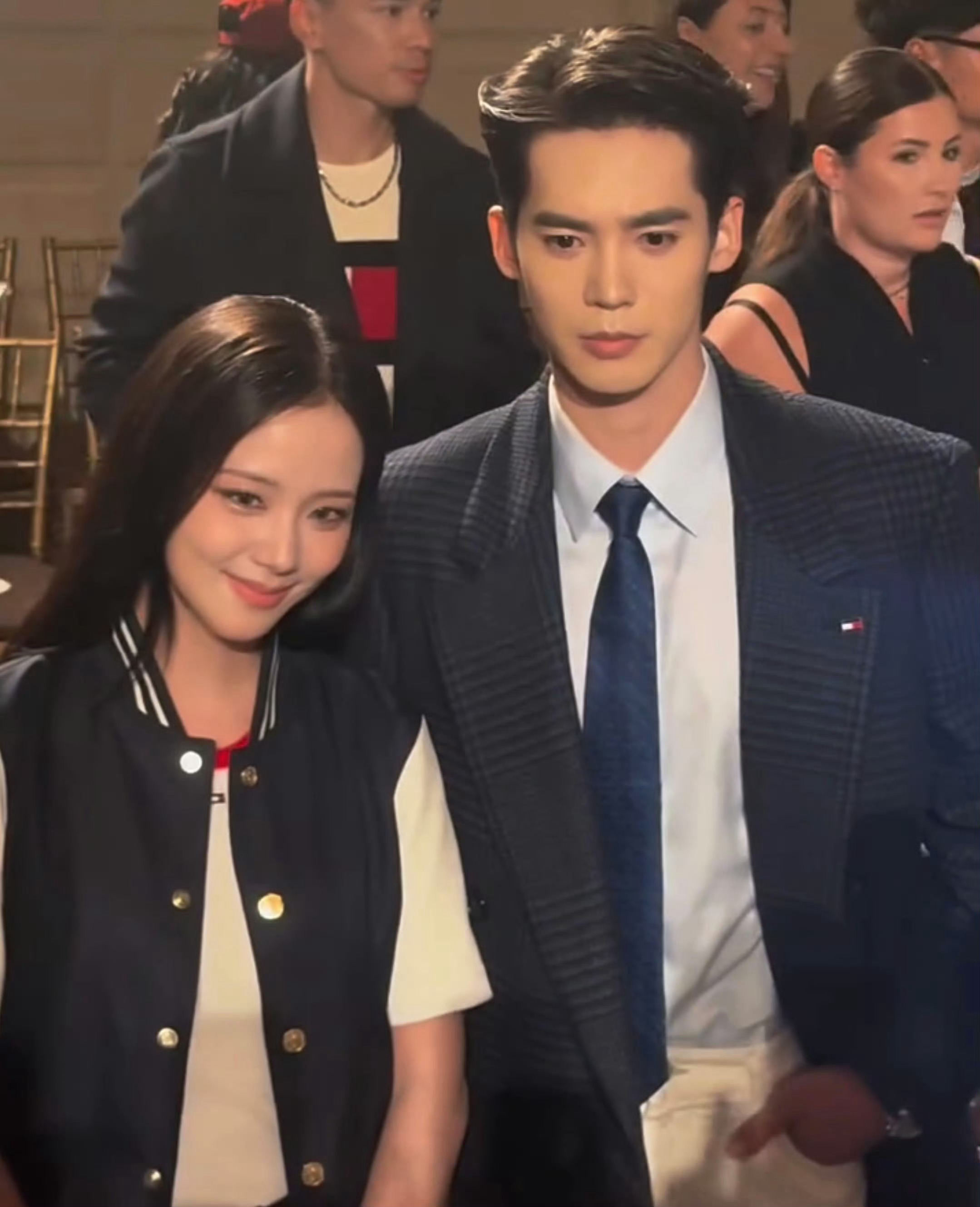 于适✖️金智秀 纽约时装周时装周 TOMMY HILFIGER 2027 春夏大