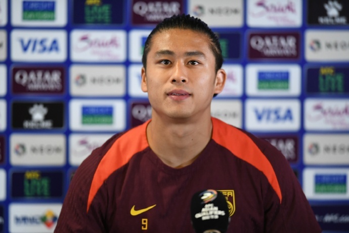 #张玉宁把票投给了姆巴佩登贝莱凯恩#FIFA年度颁奖仪式结束，登贝莱当选年度最佳