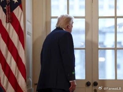 英媒，美国特朗普总统很可有因为伊朗局势已经精神崩溃。特朗普核心圈子里的每个人都知