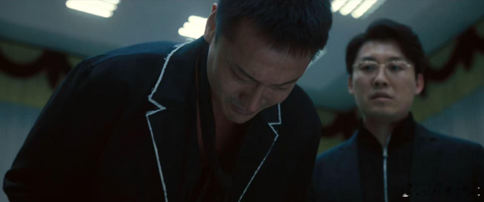 低智商犯罪云合登顶黑马中的黑马！《低智商犯罪》开播即爆，云合数据断层第一！拒绝俗