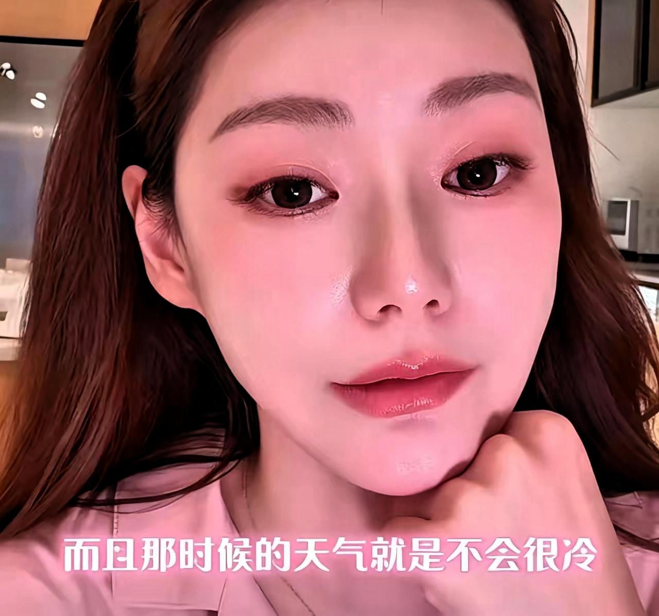 世间最动人的浪漫，从不是刻意制造的惊喜，而是藏在季节里念念不忘的初见。近日筱梅温