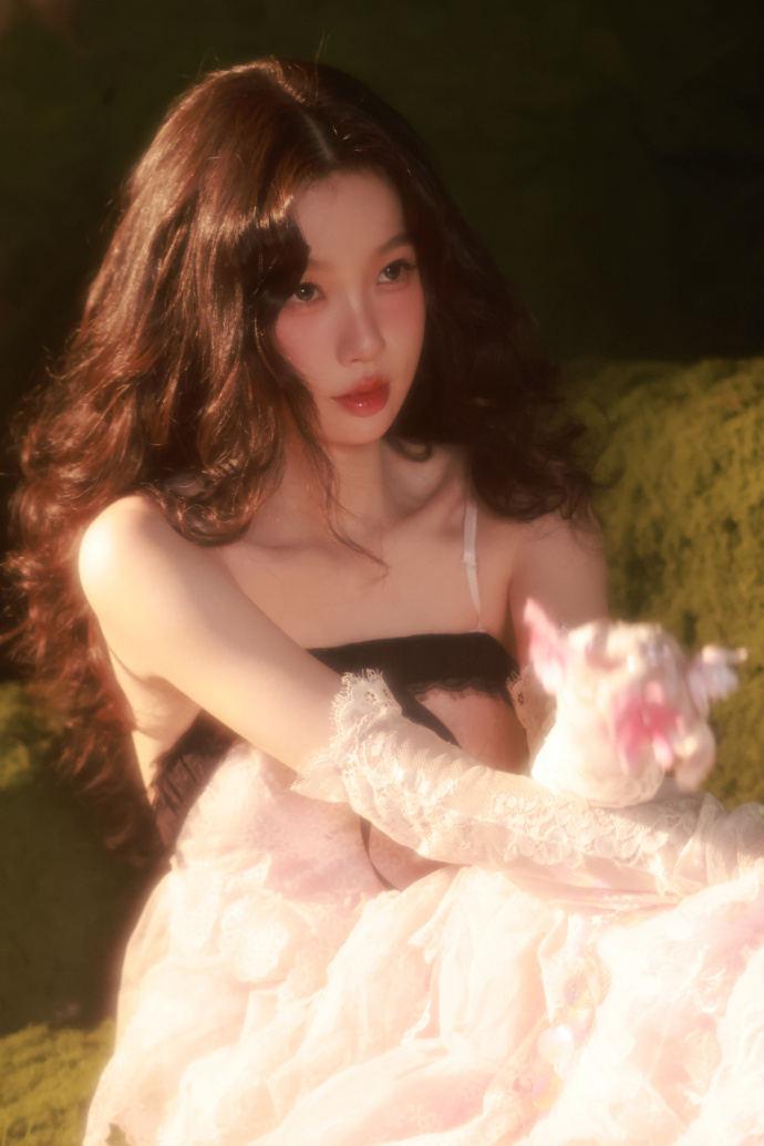 虞书欣生日派对造型出图 梦幻公主来的~ 