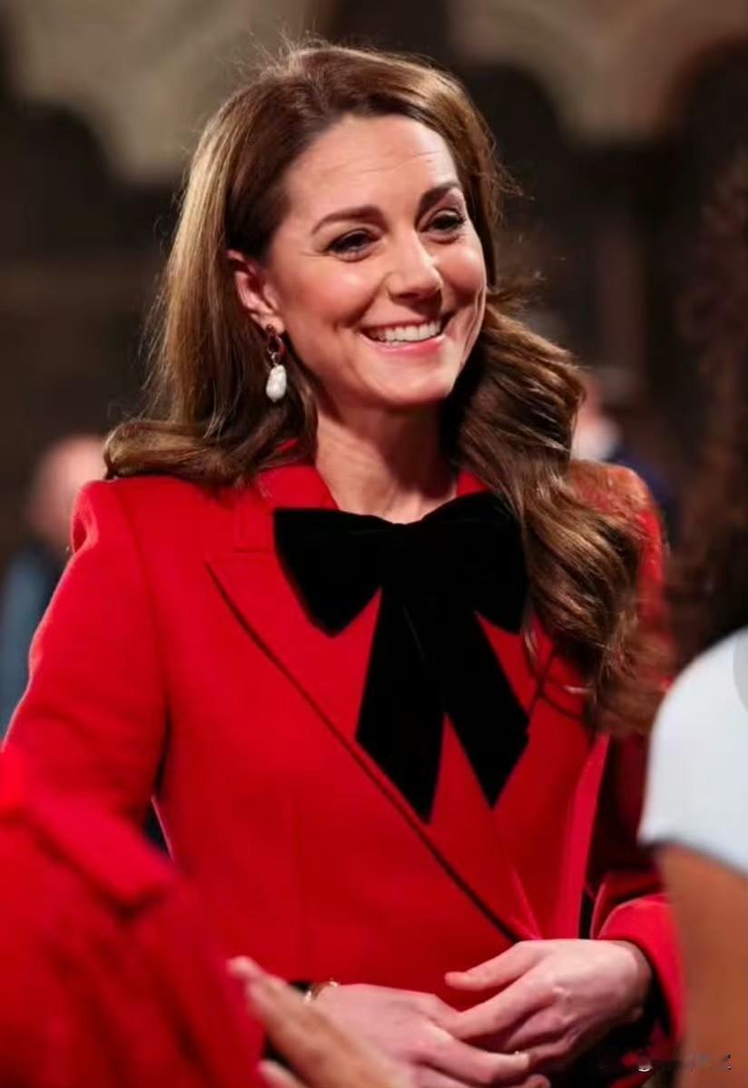 确定了！凯特王妃最新公务预告！

据英国王室公开日志：当地时间2025年12月5