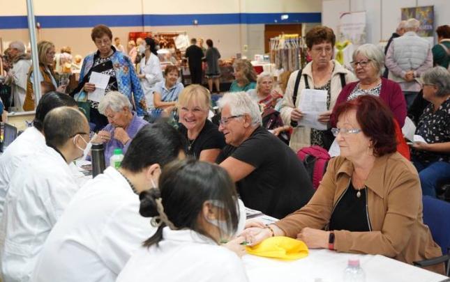 大量外国人涌入中国！不是来旅游，而是来抢占中国廉价的医疗资源
 
最近一个有意思
