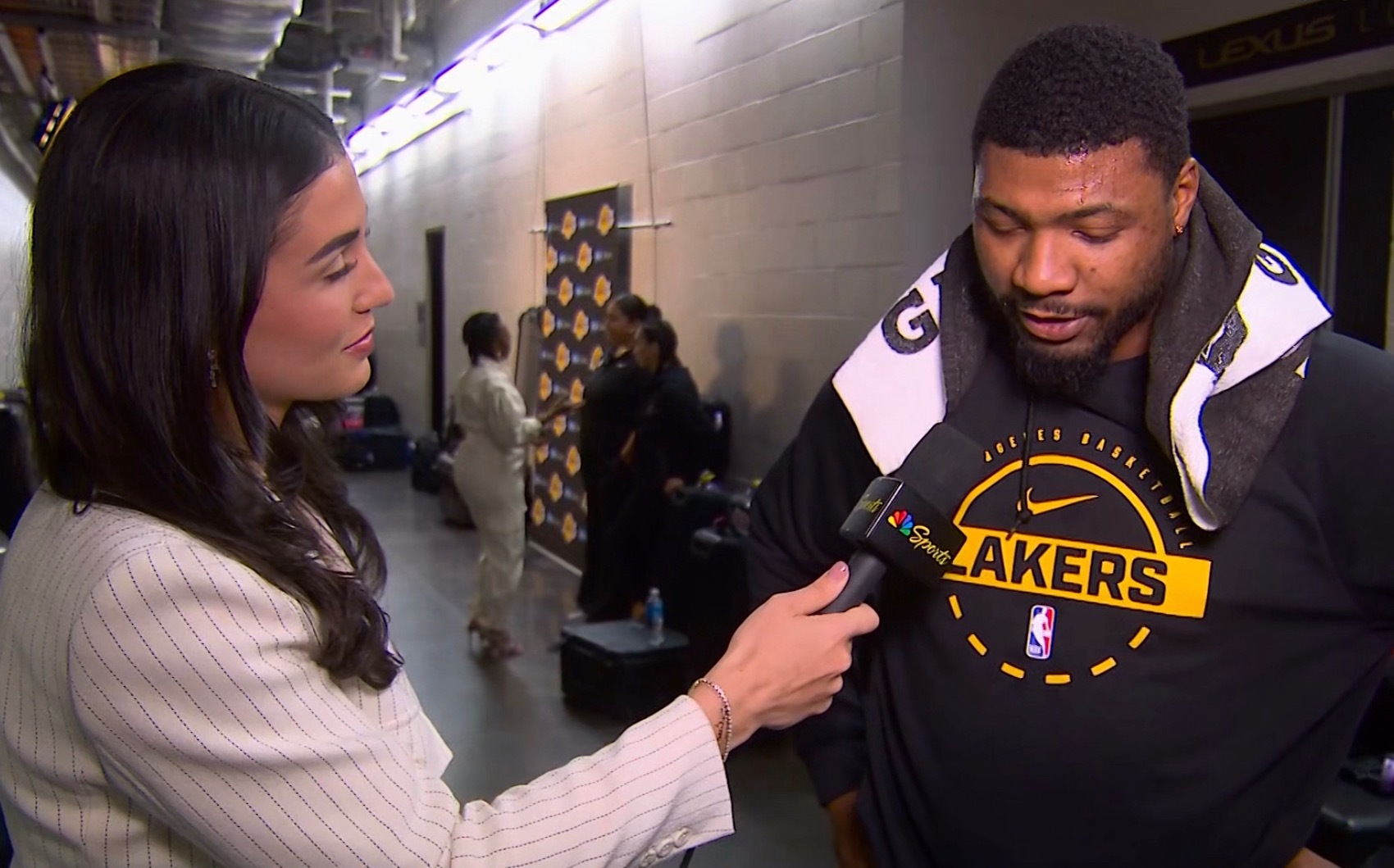 斯玛特赛前接受采访：这两场比赛基本会决定谁能占据优势、谁能拿到排位主动权。对我们