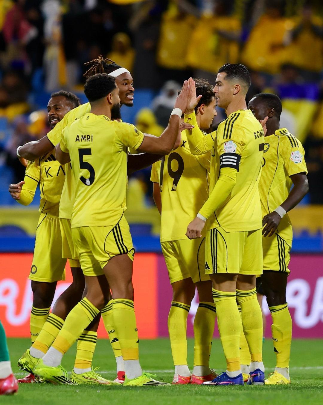 兄弟们，继续冲！ 🟡🔵Keep it going! 🟡🔵C罗